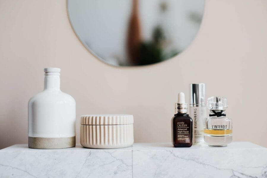 Bathroom toiletries that should be packed before long-distance moving
