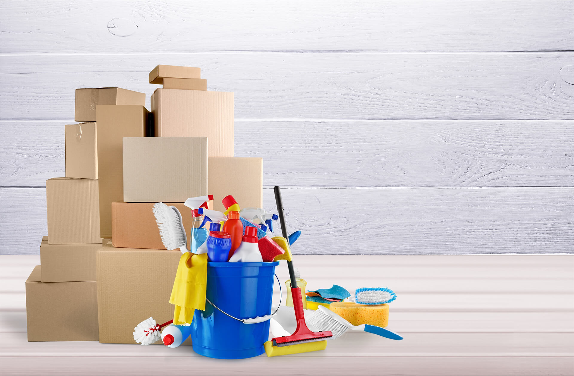 How to Pack Cleaning Supplies for Moving | Cross Country Movers